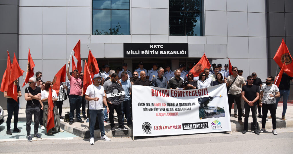 “Okullarımızı tuvalet kağıdı dilenir hale düşürdüler”