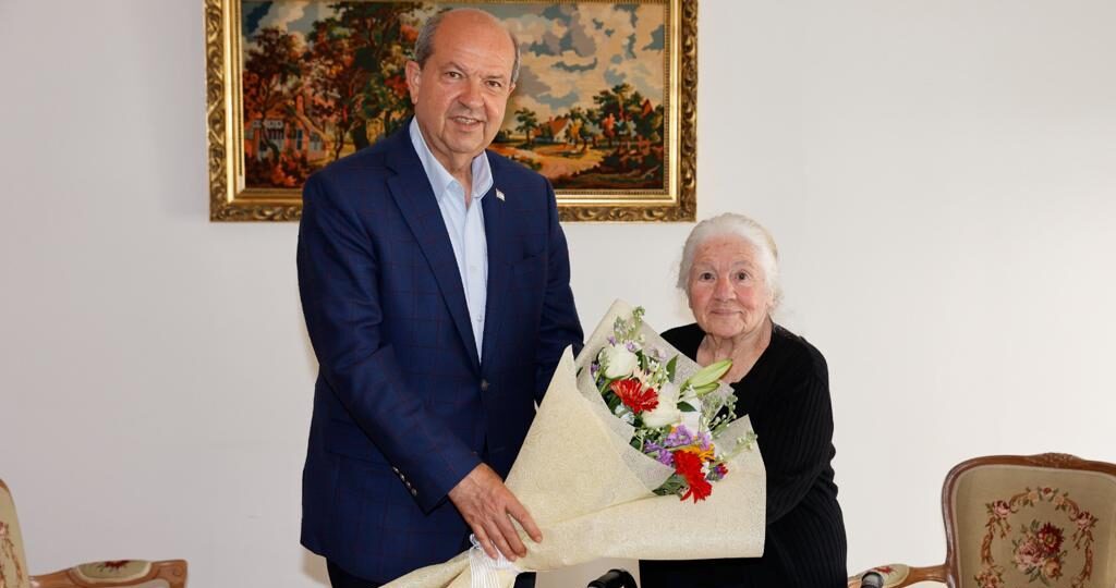 “Sizler gibi üstün hizmetleri bulunan değerli büyüklerimizi unutmayacağız”