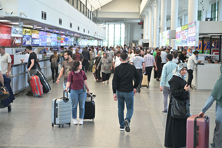 AŞTİ’de Kurban Bayramı tatili boyunca yaklaşık 15 bin sefer düzenlenecek