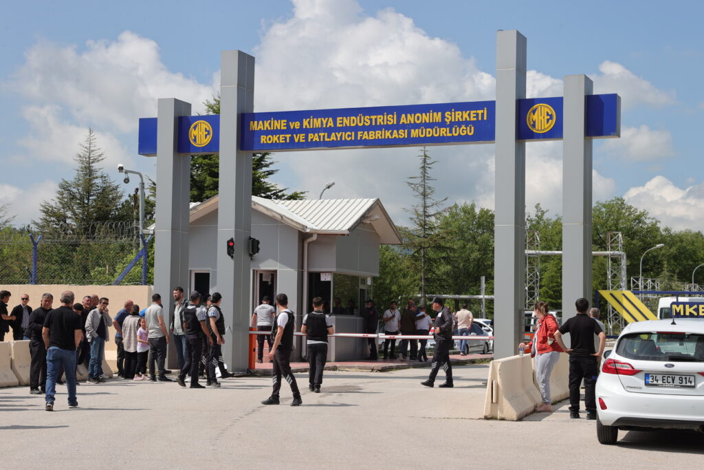 Türkiye’de roket ve patlayıcı fabrikasında patlama: 5 işçi şehit oldu