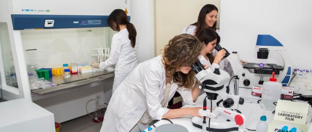 DAÜ Eczacılık Fakültesi Farmasötik Bilimler Doktora Programına öğrenci kabul edecek