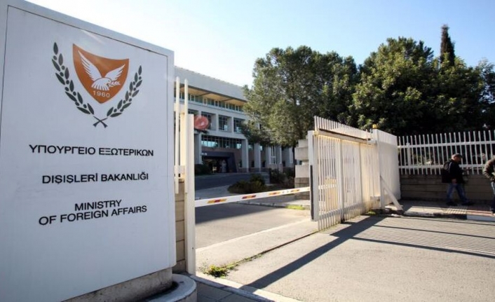 Rum Dışişleri Bakanlığı: “Diğerlerinin aksine Sessions’u engelleyemedik”