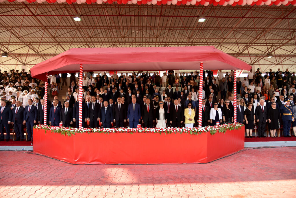 Dr. Fazıl Küçük Bulvarı’nda resmigeçit töreni düzenlendi