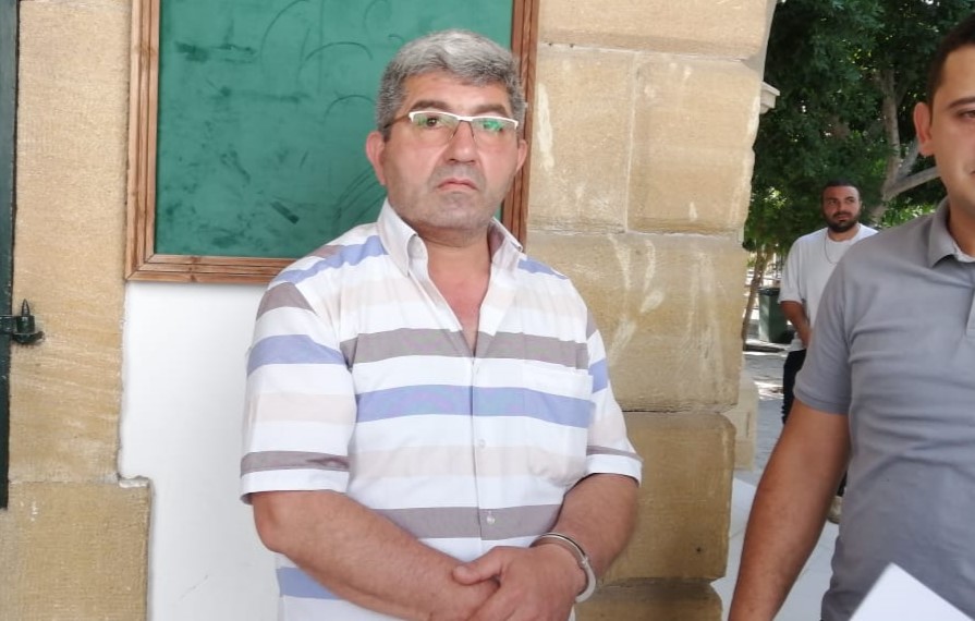 Tuvalette bulduğu cüzdandan para çaldı!