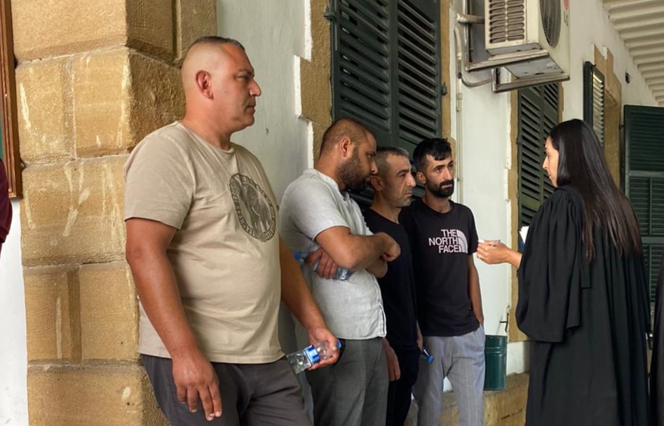 Kaçak et zanlıları tutuksuz yargılanacak