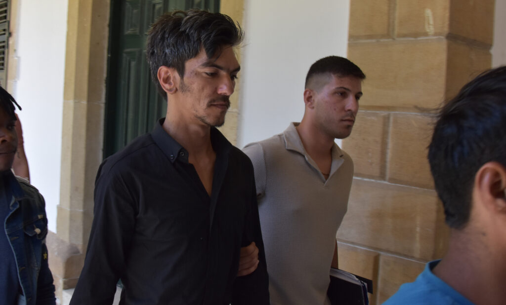 Çantadan para çalmıştı, tutuksuz yargılanacak