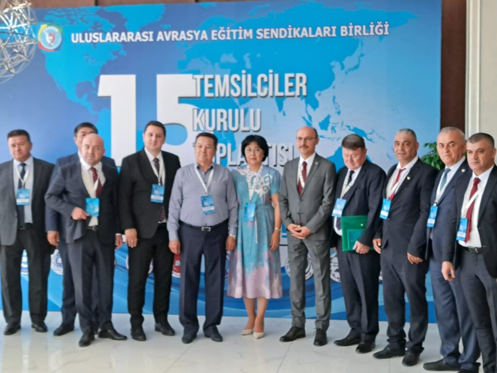 Memur-Sen, Uluslararası Avrasya Eğitim Sendikaları Birliği toplantısına katıldı