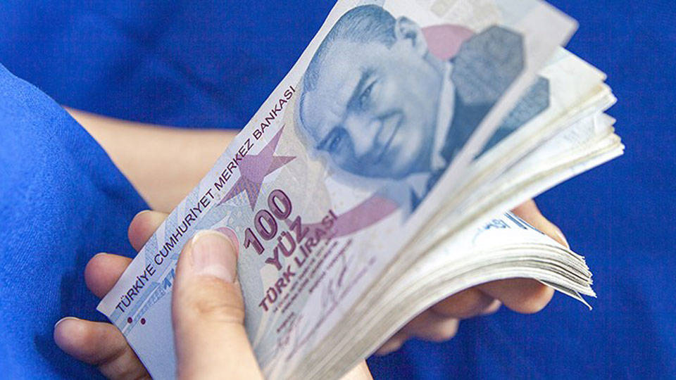 Asgari ücret ise 29.640 TL’den 29.516 TL’ye düştü