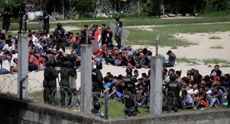 Honduras’ta cezaevlerine düzenlenen operasyonda 1000’den fazla silaha el konuldu