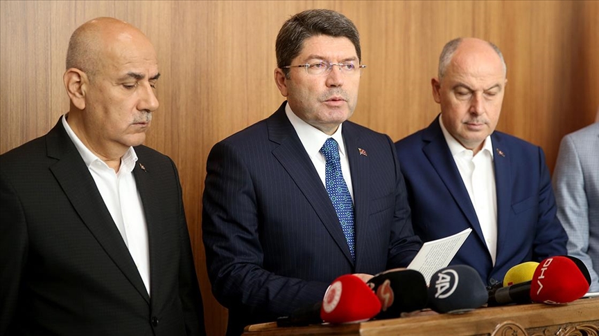 “Deprem bölgesinde 118 müteahhit, 192 yapı sorumlusu, 23 yapı sahibi tutuklandı”