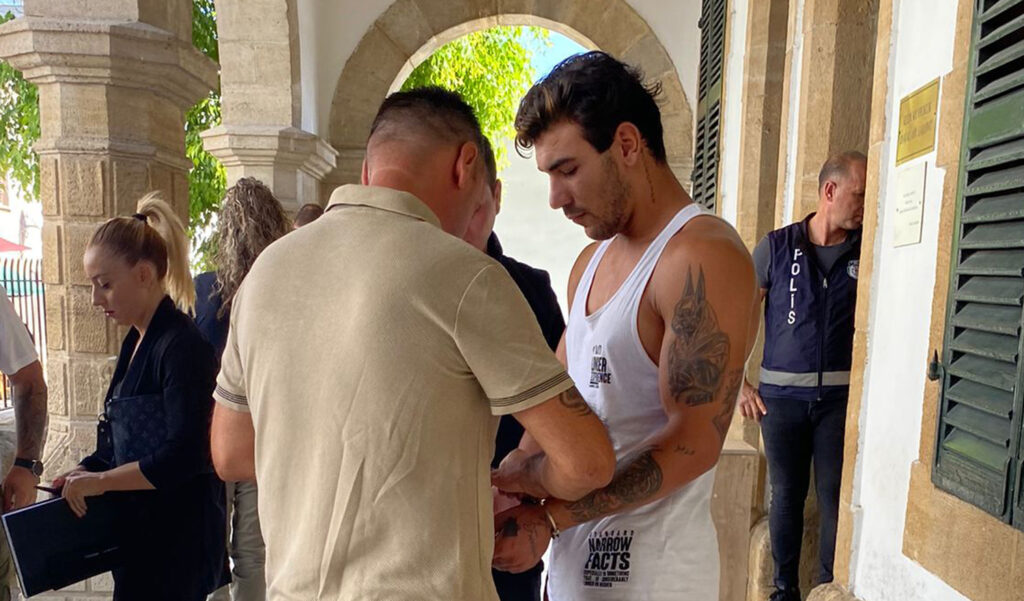 Annesinden para alabilmek için fidye videosu çektirdi