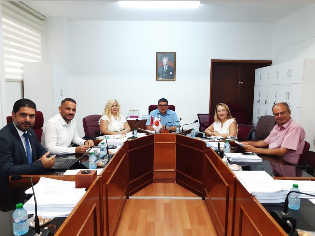 İdari, Kamu ve Sağlık İşleri Komitesi 5 yasa tasarısını oy birliğiyle onaylayarak Genel Kurul’a sevk etti