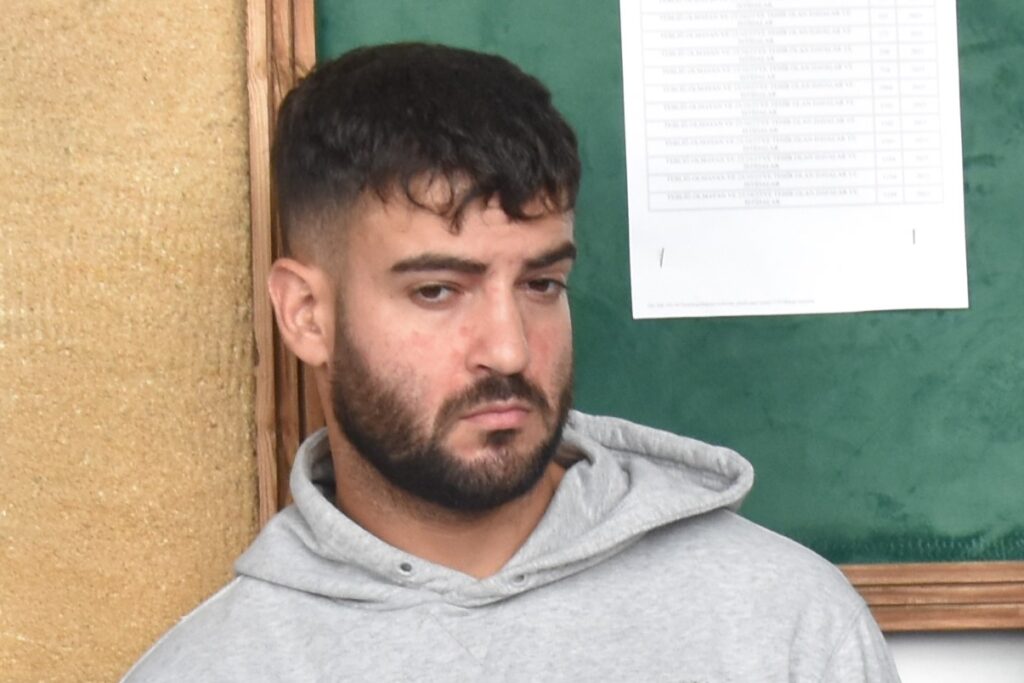 Sigorta poliçesinde oynama yapan zanlı cezaevine gönderildi