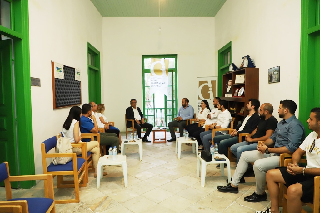 “İktidara geldiğimizde ülkeyi işinin ehli insanlarla birlikte yöneteceğiz”