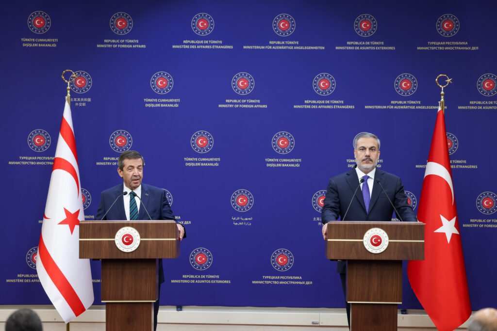 “Kıbrıs sorununun tarifi, Rum tarafının ‘Kıbrıs Cumhuriyeti’ diye muamele görmesidir”