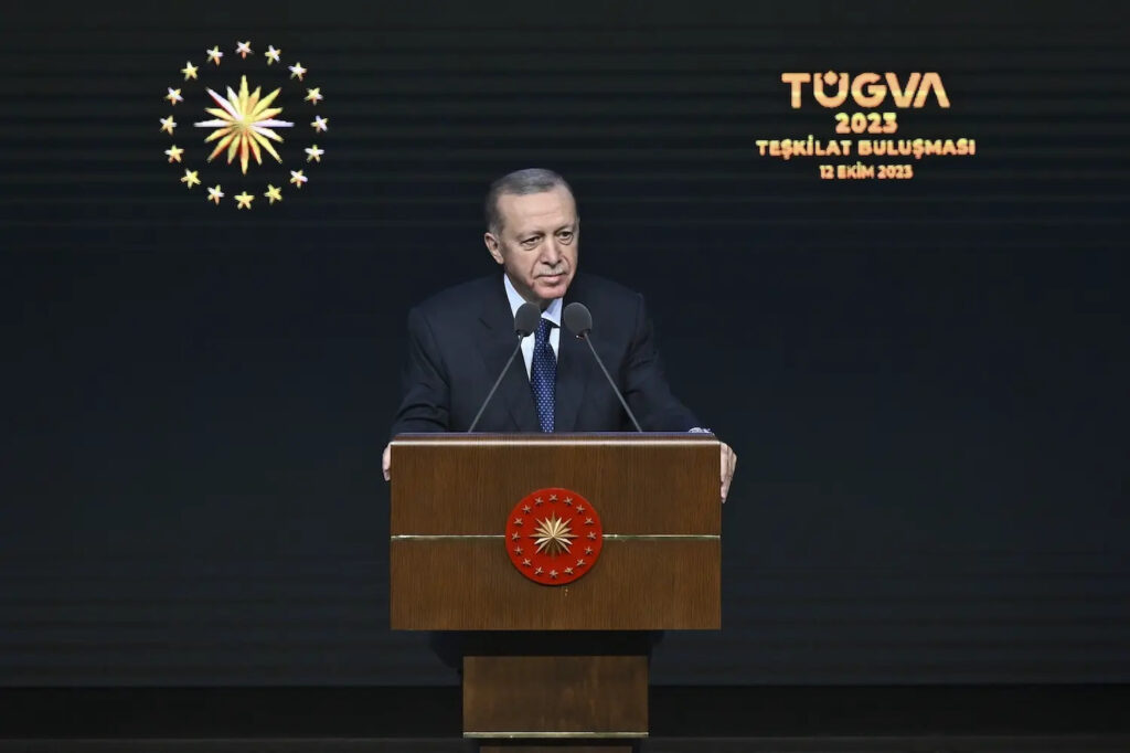 Türkiye Cumhurbaşkanı Erdoğan’dan bölgede gerilimi düşürmek için çaba harcamaya çağrısı