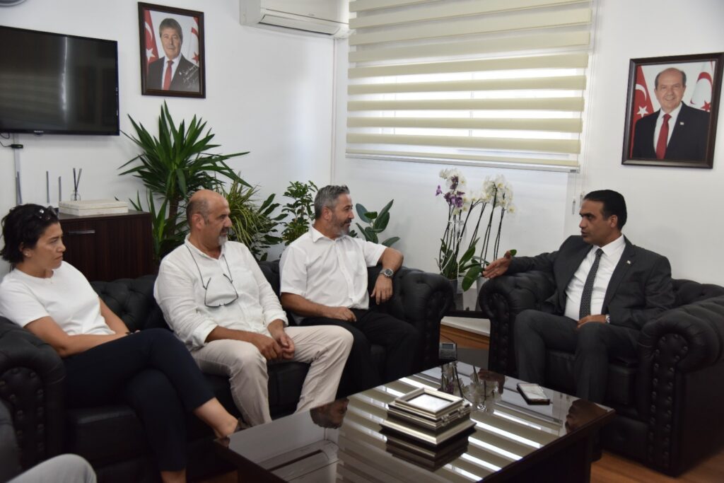 “Ülkede ciddi bir yaşlı bakım evi eksikliği var”