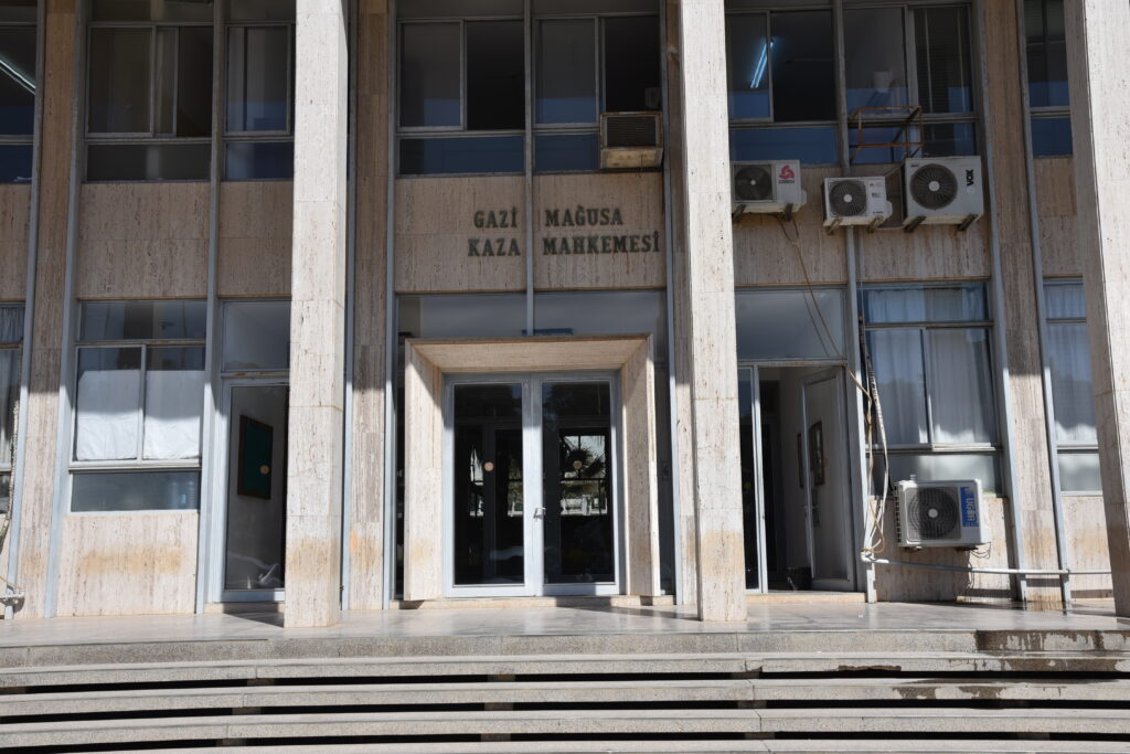 Sahte reçete soruşturmasında bir eczacı ve bir eczacı kalfasına ikişer gün ek tutukluluk