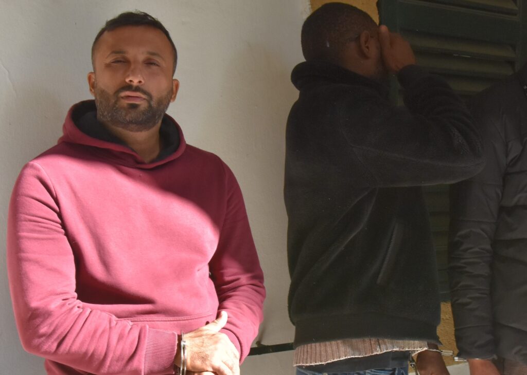 İnsan kaçakçıları cezaevine gönderildi