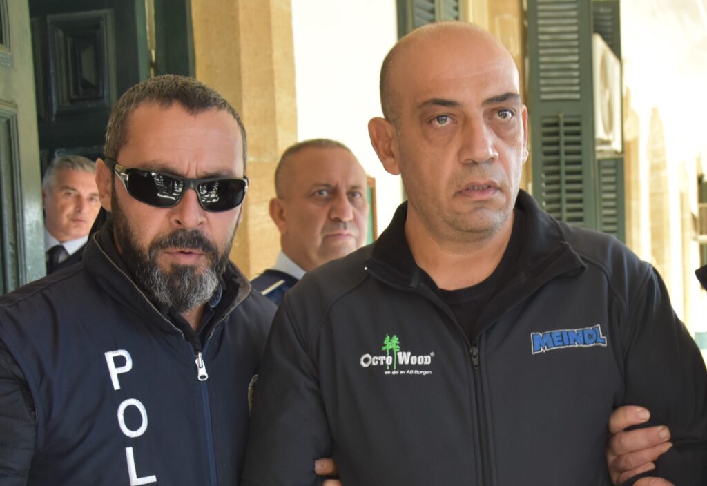 Sigorta poliçesi sahteleyen Kıbrıslı Rum Costas’a 6 ay hapis cezası!