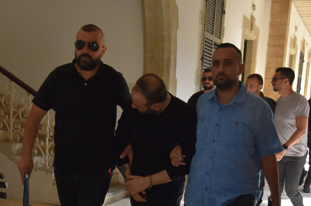 Valizinde uyuşturucu bulunan zanlıya ek tutukluluk