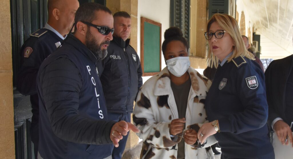 2 buçuk milyonluk uyuşturucu davasının son sanığı da cezaevine gönderildi!