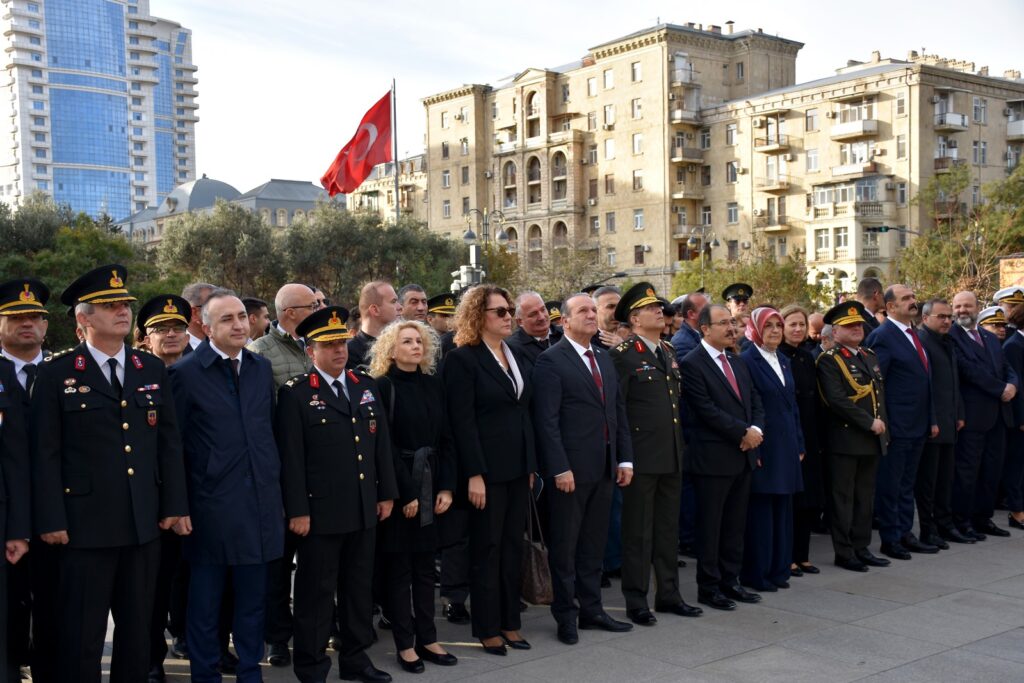Ataoğlu, Bakü’de düzenlenen Atatürk’ü Anma Töreni’ne katıldı