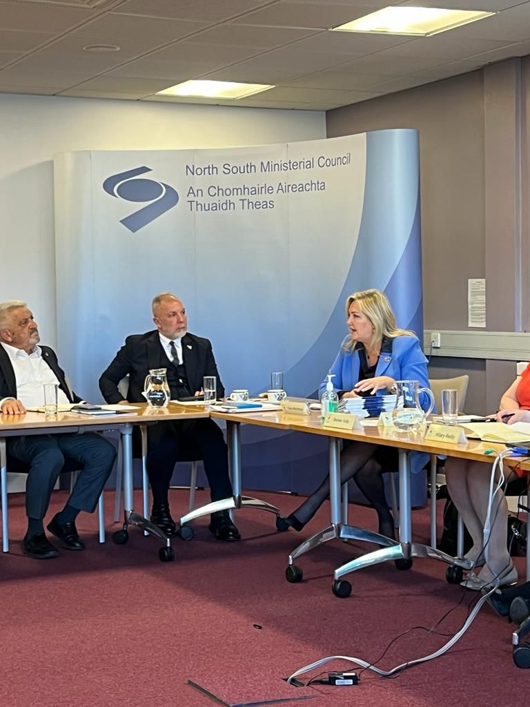 Akpınar ve Çeliker İrlanda’da Kıbrıs Diyalog Formu tarafından düzenlenen programa katılıyor