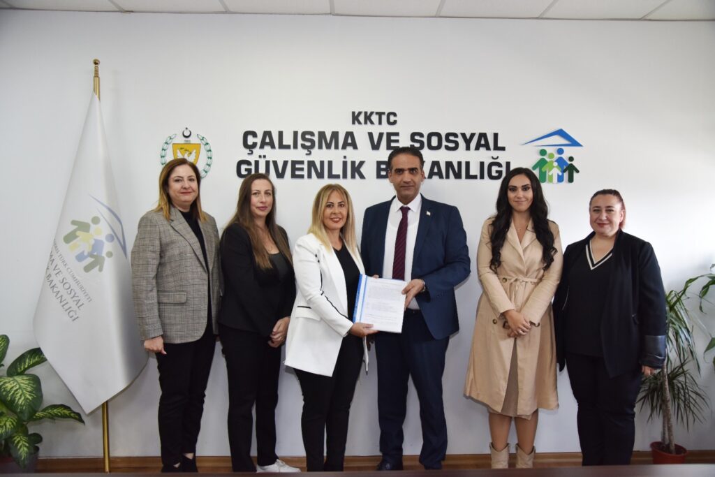 “Kadınlar bizim eşimiz değil eşitimizdir”