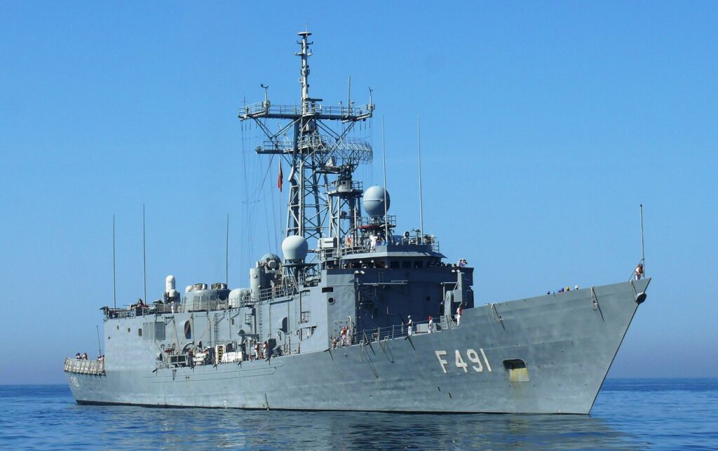 Türk Deniz Kuvvetleri savaş gemileri Girne ve Gazimağusa limanlarını ziyaret edecek