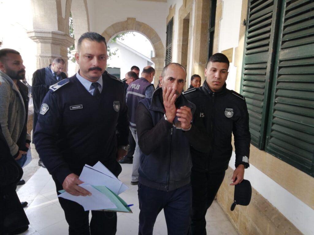 Aracına aldığı kadına bıçak zoruyla tecavüz etmeye kalkışan sanığa 6 yıl hapis cezası!