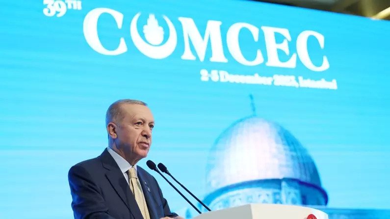 “Bunlar bize, hepimize yıllarca demokrasi ve hukuk dersi vermişlerdi”