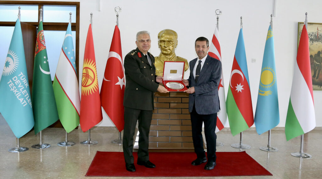 Ertuğruloğlu, Tümgeneral Kılınç’la görüştü