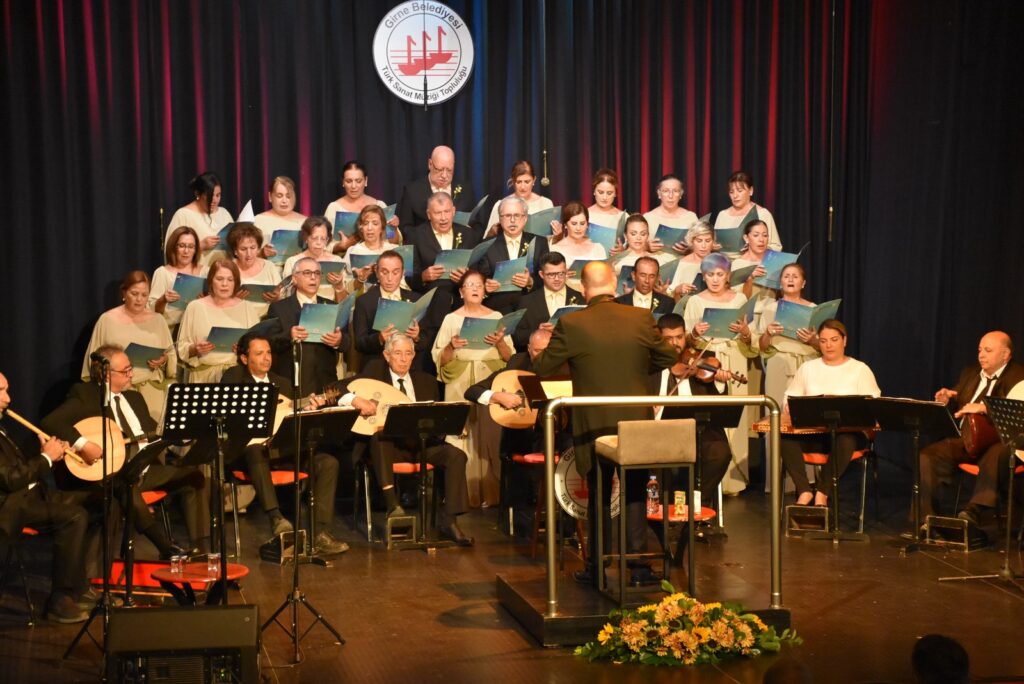 Girne Belediyesi TSM Topluluğu’ndan “25 Yılın 25 Şarkısı” konseri