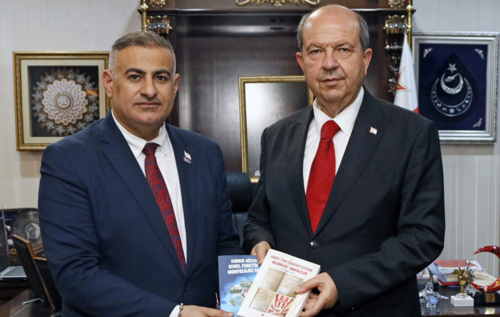 Cumhurbaşkanı Tatar’a kitap takdim edildi
