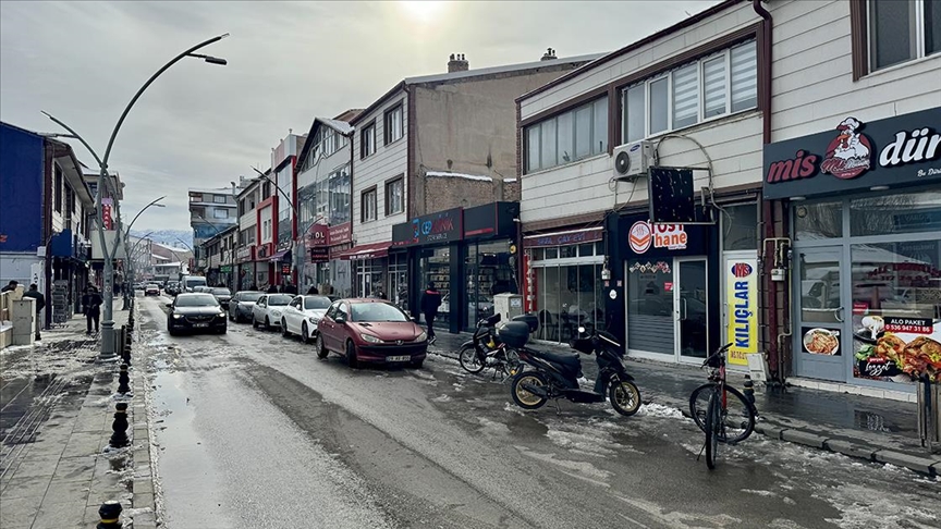 Kelkit’te yaklaşık 22 saat arayla meydana gelen depremler ilçe halkını korkuttu