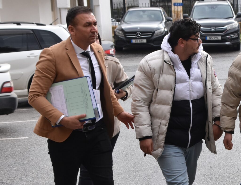 Zanlı tutuksuz yargılanacak!