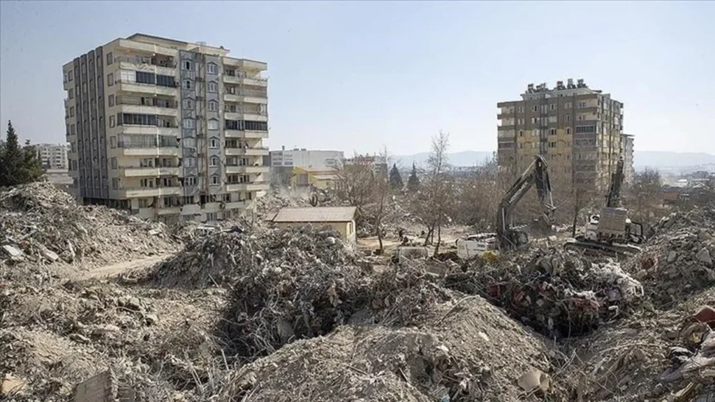 Bin 400 kişinin yaşamını yitirdiği Ebrar Siteleri’nin kurucusu: “Suçum nedir anlamadım”