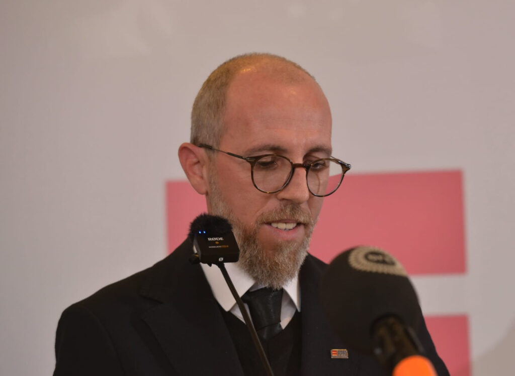 Alas, ”Kürsü dokunulmazlığı dışındaki dokunulmazlıklar kaldırılmalıdır”