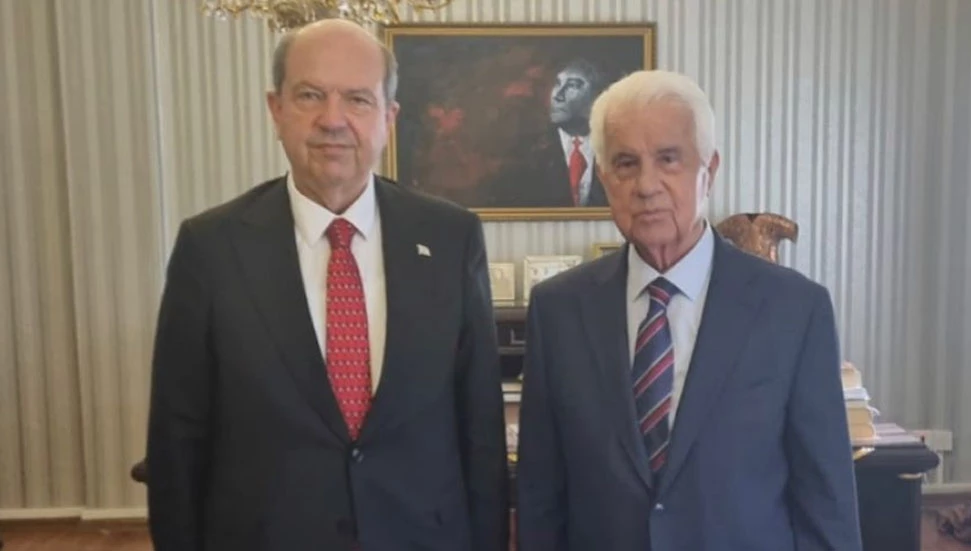 Cumhurbaşkanı Tatar, Derviş Eroğlu’nu ziyaret etti