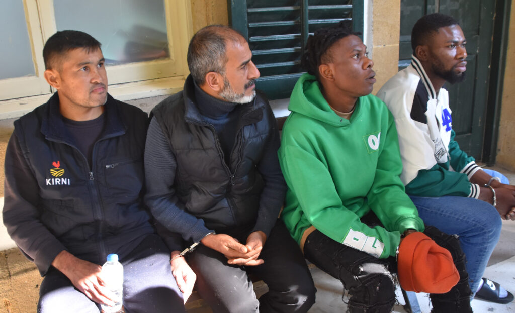 Kaçaklar mahkemeye çıkarıldı!