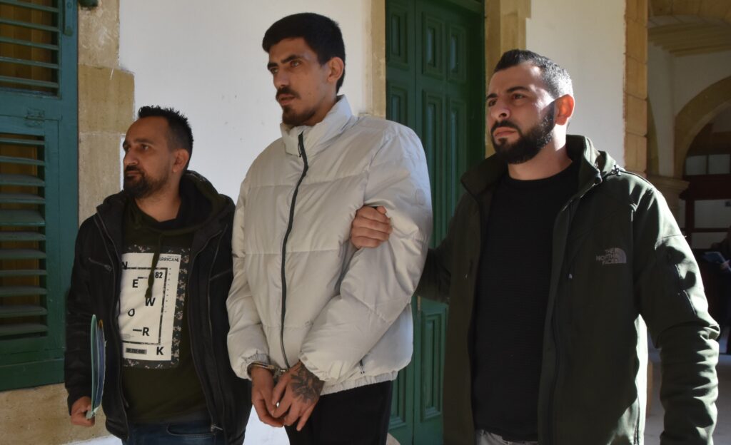 Uyuşturucu madde ile Ercan’da yakalandı!