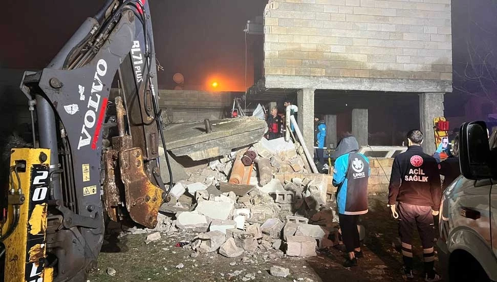 Şanlıurfa’da ev çöktü: Ölü ve yaralılar var