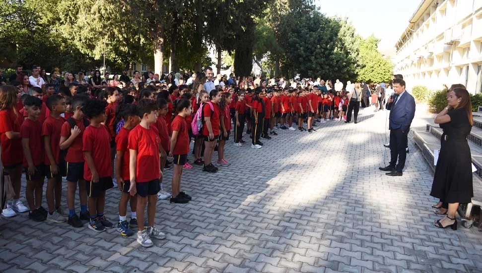 Okullar cuma günü açılıyor