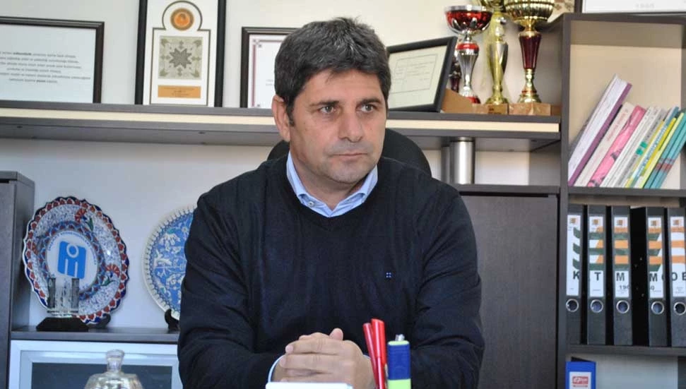 Adanır: “Okul binalarıyla ilgili kararlar bilimsel ve teknik veriler doğrultusunda alınıyor”