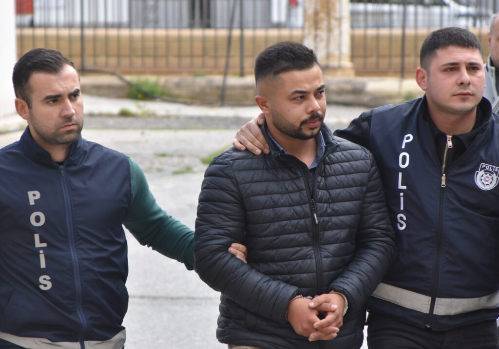 Ülkede kaçak yaşam sürdüğü tespit edilen zanlı cezaevine gönderildi!