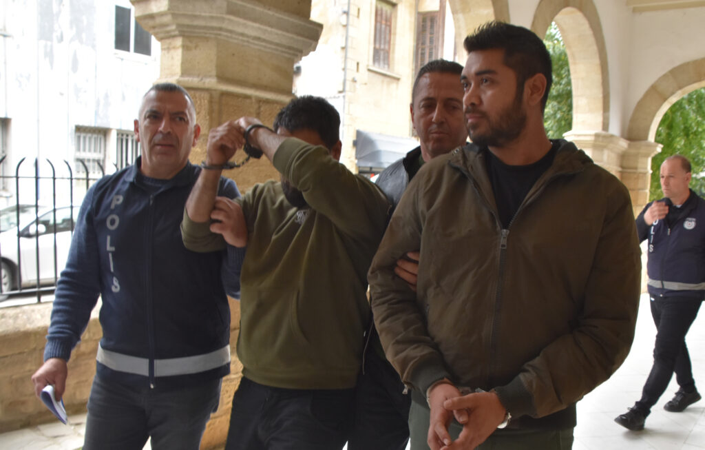Metehan’da silahla yakalanan Kıbrıslı Rumlar mahkemeye çıkarıldı!