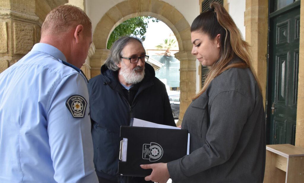 Evinde yapılan aramada tüfek ve fişenk bulunan zanlı mahkemeye çıkarıldı!