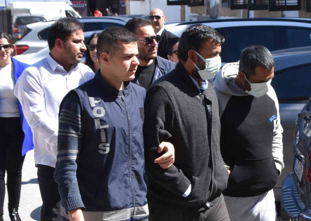 Muhasabeci serbest, diğer kaçak üniversite yetkileleri mahkemeye çıkarıldı!