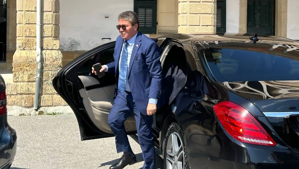 Başbakan Ünal Üstel, Başsavcı ile görüşerek gündemdeki konuları değerlendirdi